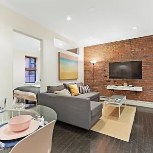 Midtown West 2 Bedroom Apartment